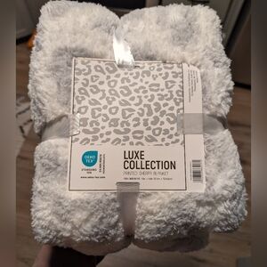 Leopard Sherpa Throw